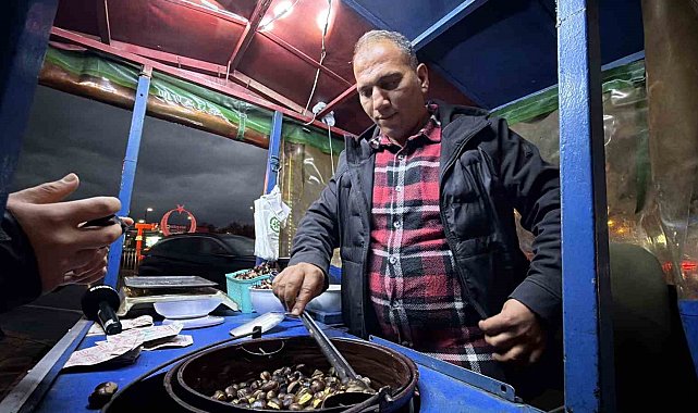 Düzce'nin coğrafi işaretli "kuzu kestanesi" tezgahları süsledi