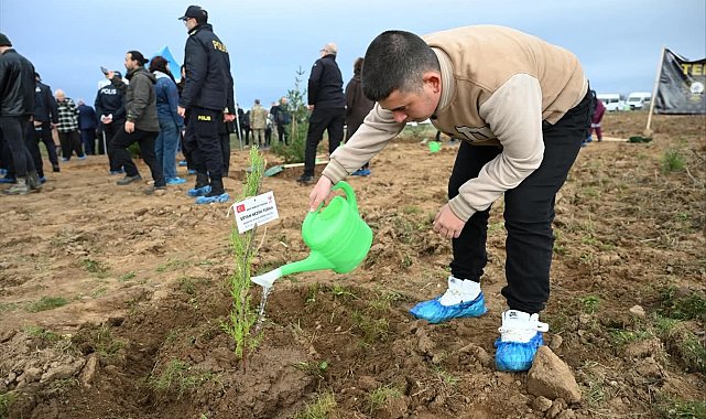 Edirne'de şehitler anısına 500 fidan toprakla buluştu