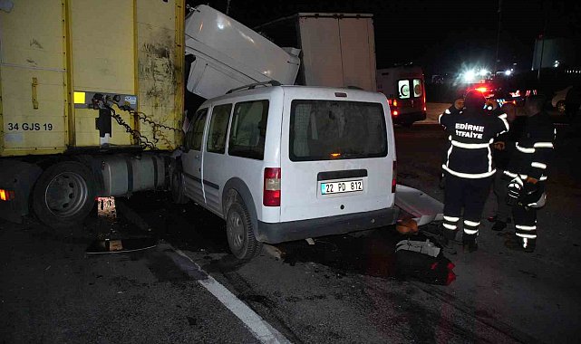 Edirne'de zincirleme kaza: Ölü ve yaralılar var