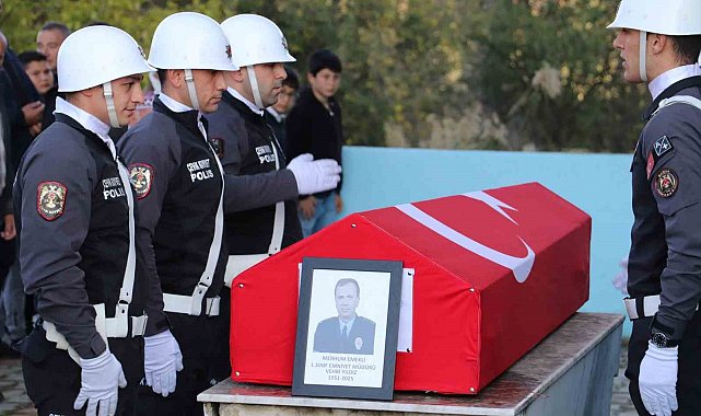 Emekli Emniyet Müdürü dualarla toprağa verildi