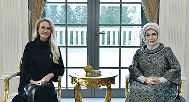 Emine Erdoğan, KKTC Cumhurbaşkanı'nın eşi Nilden Bektaş Erhürman ile bir araya geldi