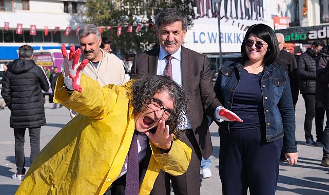 Erzincan'da el izleriyle yükselen "Şiddete Hayır" çağrısı