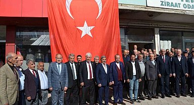 Erzincan'da konuşan Bayraktar: "Hayvancılığın sürdürülebilirliği için destek şart"