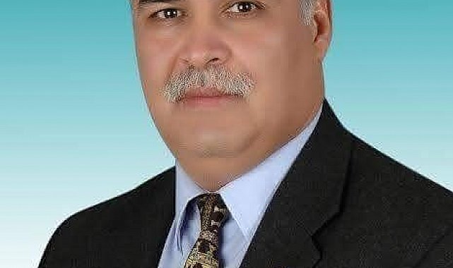 Eski başkan araç kullanırken kalp krizi geçirip hayatını kaybetti