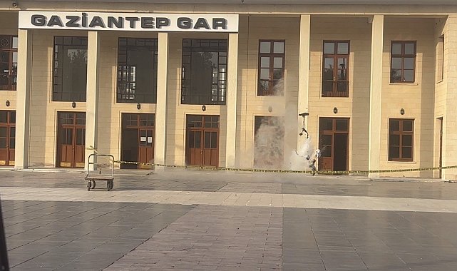 Gar istasyonunda şüpheli çanta paniği