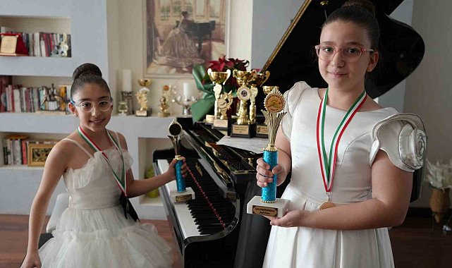 Gaziantep'te minik piyanistler dünya şampiyonu oldu