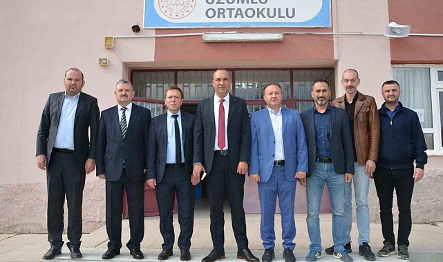 Gediz Halk Eğitimi Merkezi'nden ihtiyaç sahibi öğrencilere el emeği kış desteği