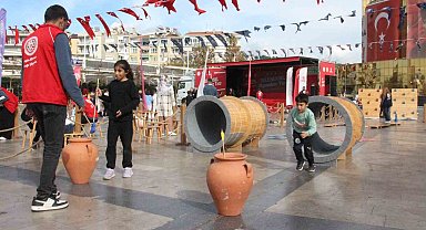 Geleneksel Oyun Tırı Aydınlılarla buluştu