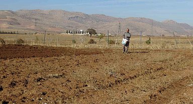 Gercüş'te çiftçiler tohumlarını toprakla buluşturuyor