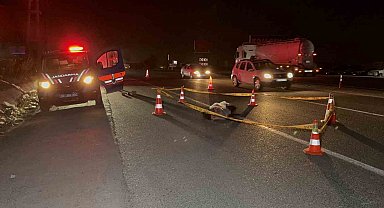 Hafif ticari aracın çarptığı yaşlı adam hayatını kaybetti