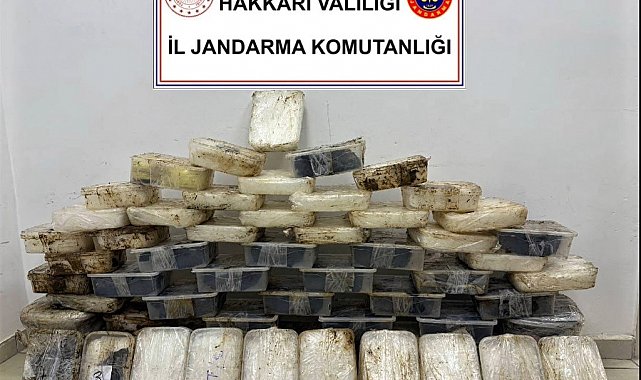 Hakkari'de 81 kilo 133 gram metamfetamin ele geçirildi