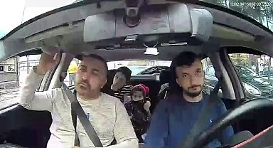 Hastaneye götürülen Böcek ailesinin taksideki görüntüleri araç içi kamerasına yansıdı