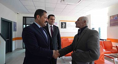 Hataylı aşıktan, devletin şefkatli yüzünü gösteren valiye yürek ısıtan şiir