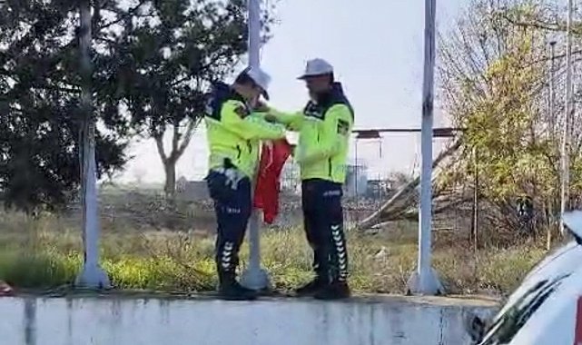 Hayrabolu Jandarması'nın bayrak hassasiyeti duygulandırdı