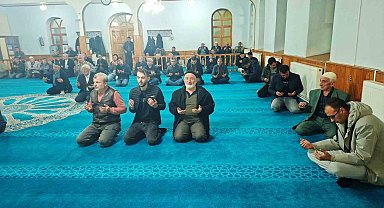 Hisarcık'ta şehit ve vefat eden öğretmenler için mevlit okutuldu
