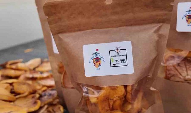 Honaz'ın meşhur cennet hurmasının cips olarak sofralara yolculuğu başladı
