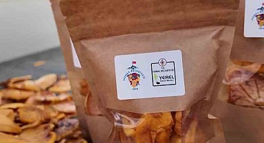 Honaz'ın meşhur cennet hurmasının cips olarak sofralara yolculuğu başladı