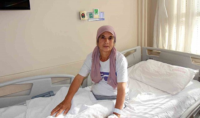 İç organları ters olan hastanın safra kesesi ameliyatı başarıyla yapıldı