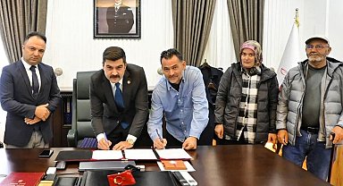 İki apartman dairesini öğrenciler için bağışladılar