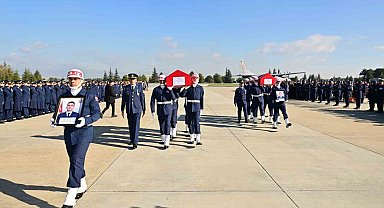 İki hava şehidi uçakla Eskişehir'e getirildi