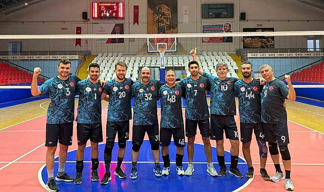 İlk kez katıldıkları turnuvada çeyrek finale yükseldiler