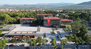 İnegöl'de 1000 üniversite öğrencisine maddi destek