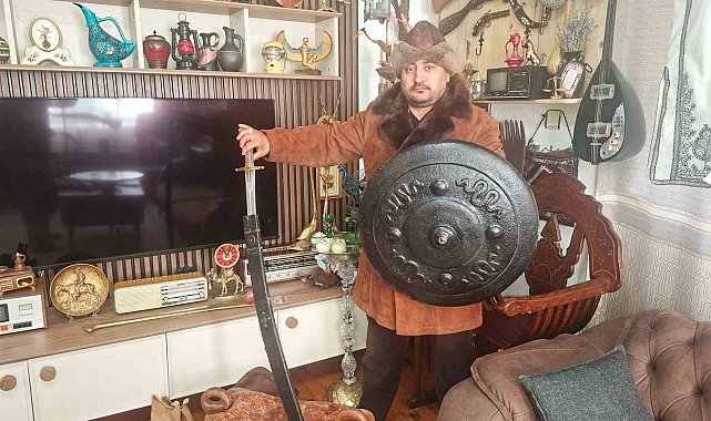 İşçi emeklisi eski antika eşyalarla evinde küçük bir müze kurdu