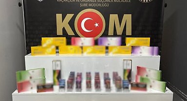 Isparta'da bir evde yapılan aramada çok sayıda kaçak sigara ve elektronik sigara ele geçirildi
