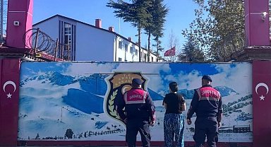 Isparta'da silahlı tehdit suçundan aranan hükümlü yakalandı