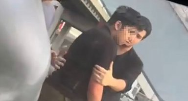 İzmir Metrosu'nda küfürlü saldırgan paniği