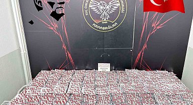 İzmir'de sentetik uyuşturucu operasyonu: 2 gözaltı