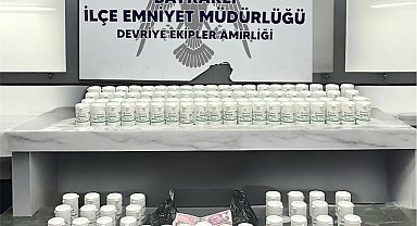 İzmir'de uyuşturucu operasyonu: 3 gözaltı