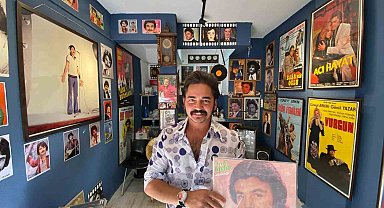 İzmir'in nostaljik sokağında Ferdi Tayfur esintisi