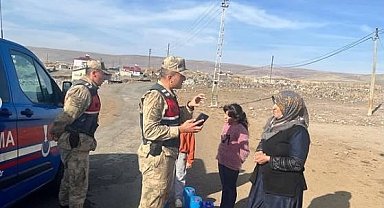 Jandarma kadına yönelik şiddeti önlemek için kapı kapı dolaşıyor