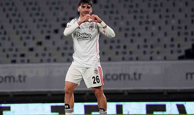 Jota Silva ilk kez 11'de başladığı maçta golünü attı