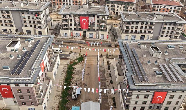 Kahramanmaraş'ta depremzedeler bir bir evlerine kavuşuyor