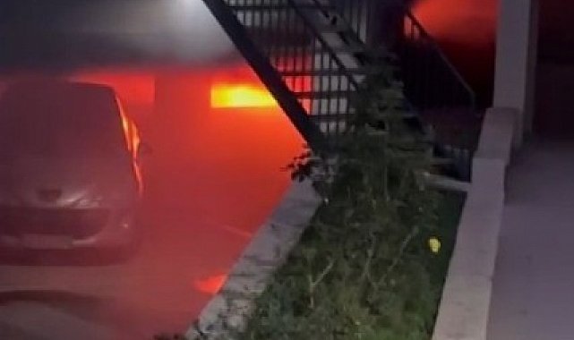 Kahramanmaraş'ta elektrikli otomobil alev alev yandı