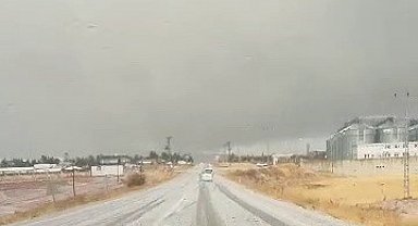 Kahta-Sincik yolunda dolu yağışı