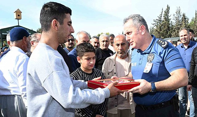 Kalp krizi geçiren polis memuru son yolculuğuna uğurlandı