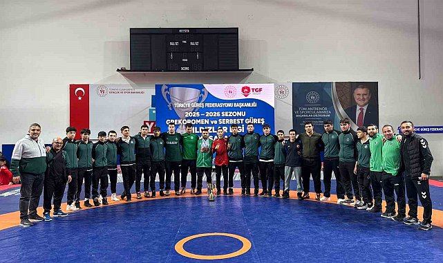 Karataylı yıldız güreşçiler Türkiye ikinciliğini Konya'ya getirdi