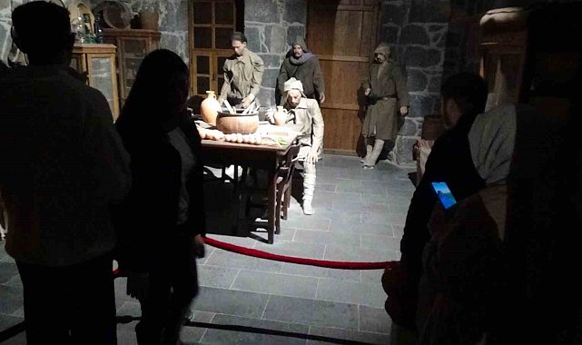 Kars'ta tarihe yolculuk: Kafkas Cephesi Harp Tarihi Müzesi'ne yoğun ilgi