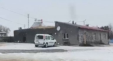 Kars'ta yüksek kesimlere kar yağdı