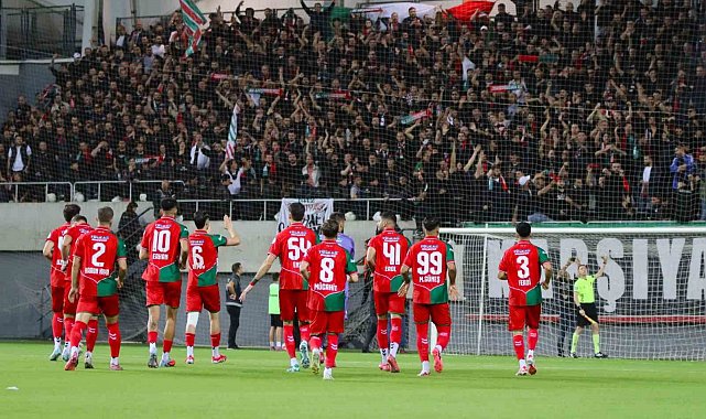 Karşıyaka'nın konuğu Uşakspor