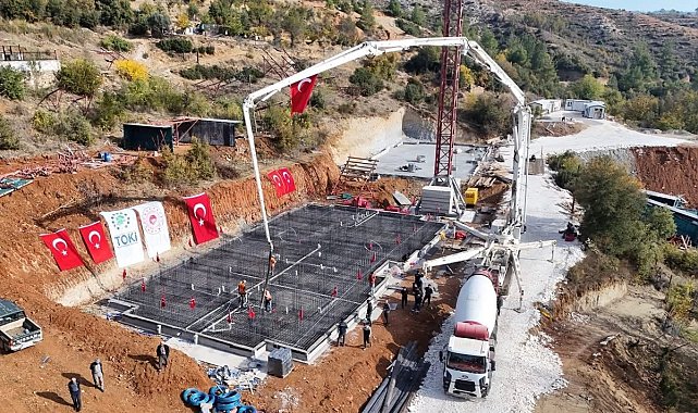 Kavaklıdere'de 9'uncu toplu konut için temel atıldı