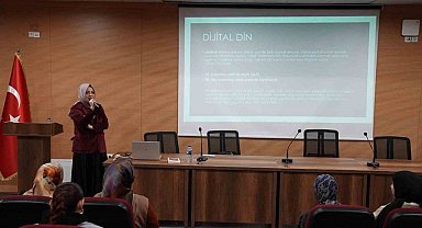 KBÜ'de dini içeriklerin sosyal medyada dönüşümü masaya yatırıldı