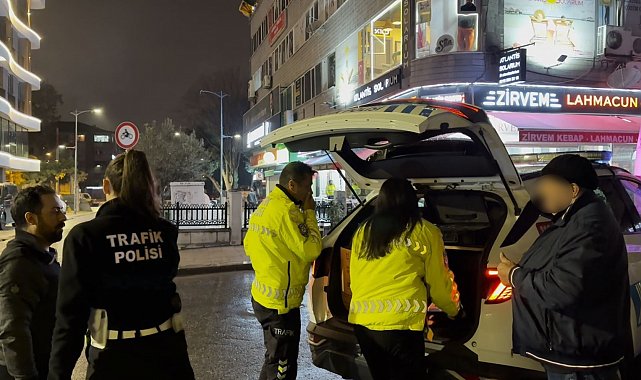 Kendisine çarpan sürücünün alkollü olduğunu sanıp anahtarını aldı