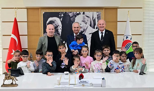 Kepez Belediyesi okullarda göz sağlığı taraması yaptı; 100 çocuğa ücretsiz gözlük