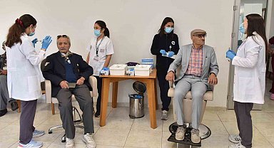 Kepez Belediyesi'nden huzurevi sakinlerine ağız ve diş sağlığı taraması