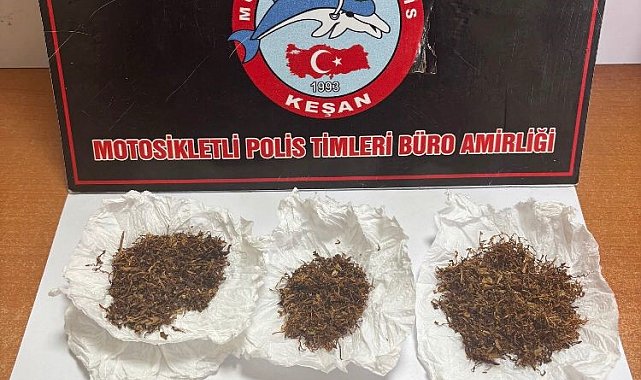 Keşan'da polisin durdurduğu 4 şüpheliden uyuşturucu ele geçirildi