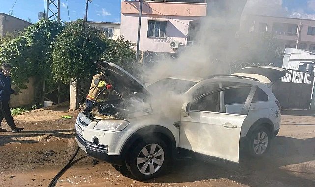 Kırıkhan'da cip yandı